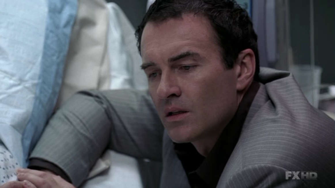 Charmed-Online-dot-NL-NipTuck5x14-0485.jpg