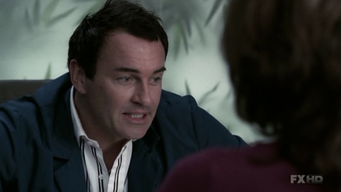 Charmed-Online-dot-NL-NipTuck5x14-0550.jpg