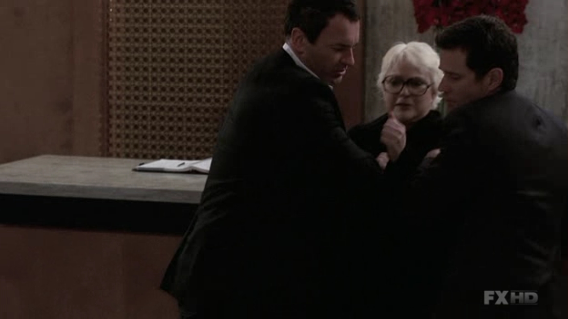 Charmed-Online-dot-NL-NipTuck5x14-0759.jpg