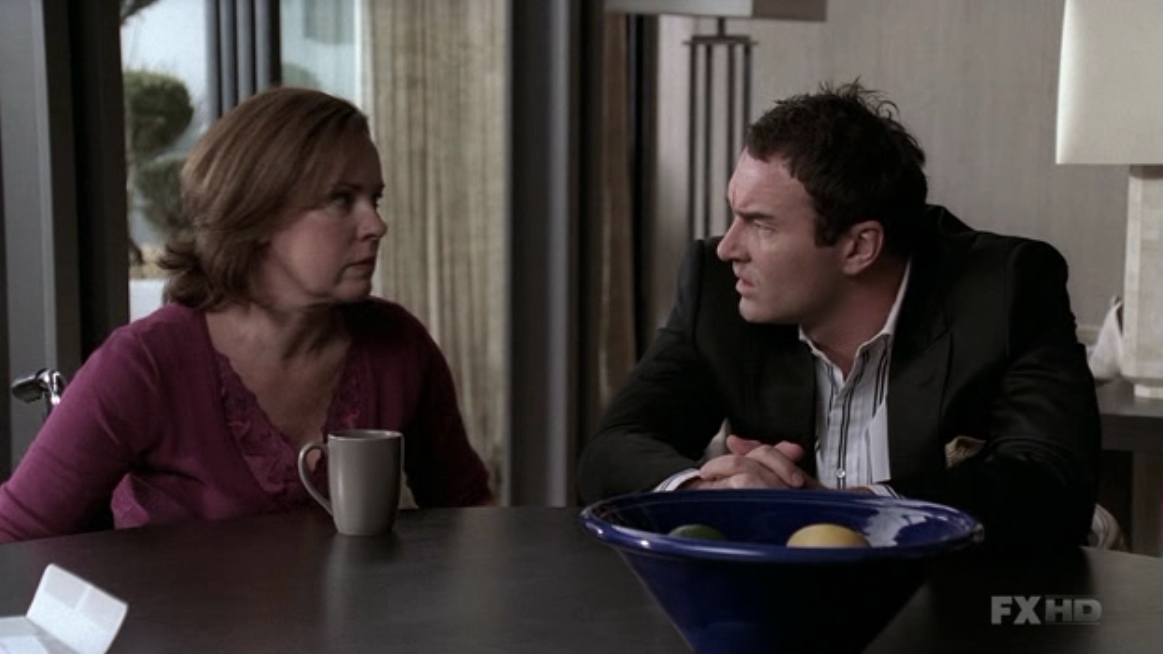 Charmed-Online-dot-NL-NipTuck5x14-0925.jpg