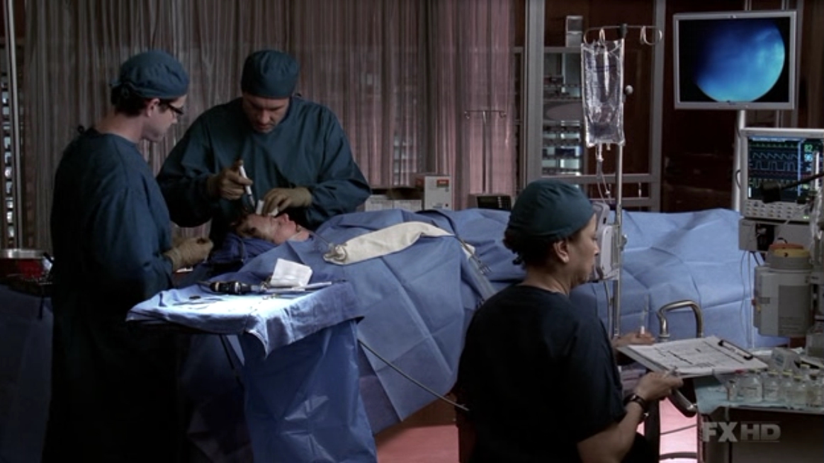 Charmed-Online-dot-NL-NipTuck5x14-1591.jpg