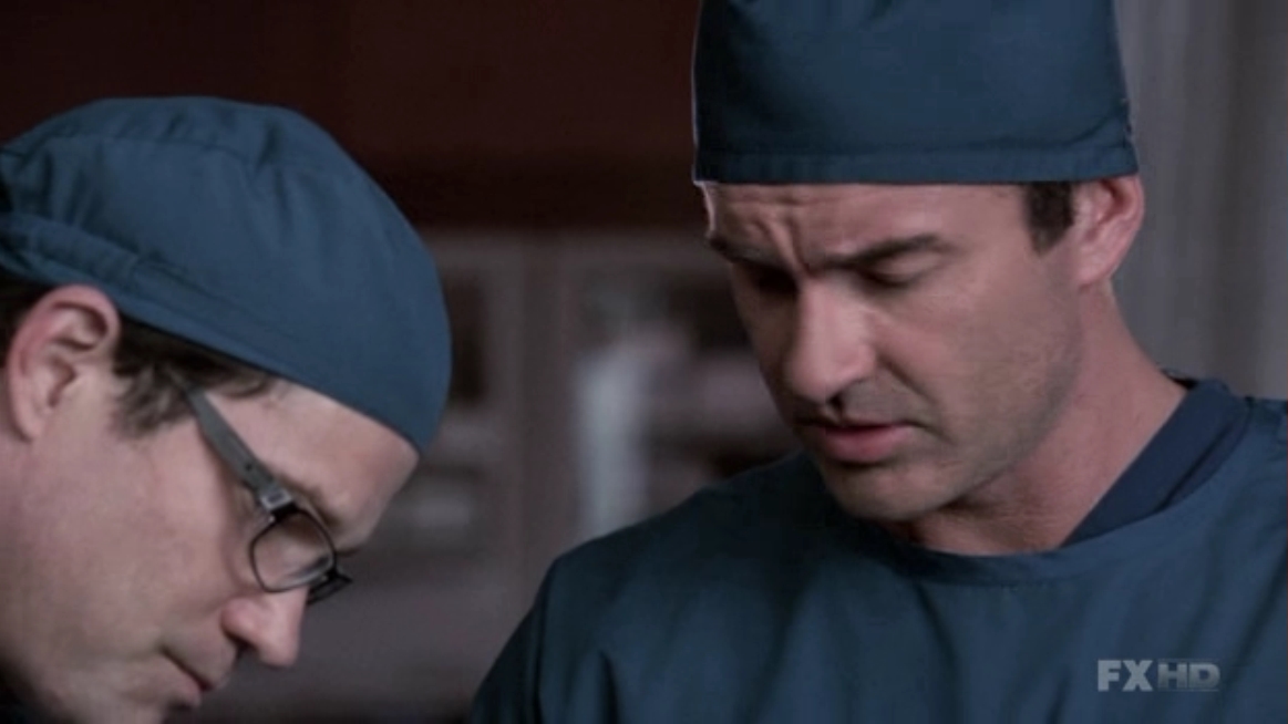 Charmed-Online-dot-NL-NipTuck5x14-1601.jpg