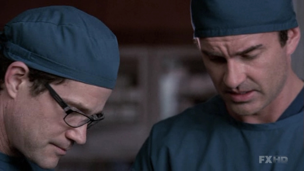 Charmed-Online-dot-NL-NipTuck5x14-1602.jpg