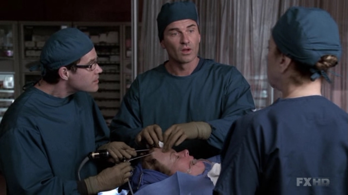 Charmed-Online-dot-NL-NipTuck5x14-1642.jpg