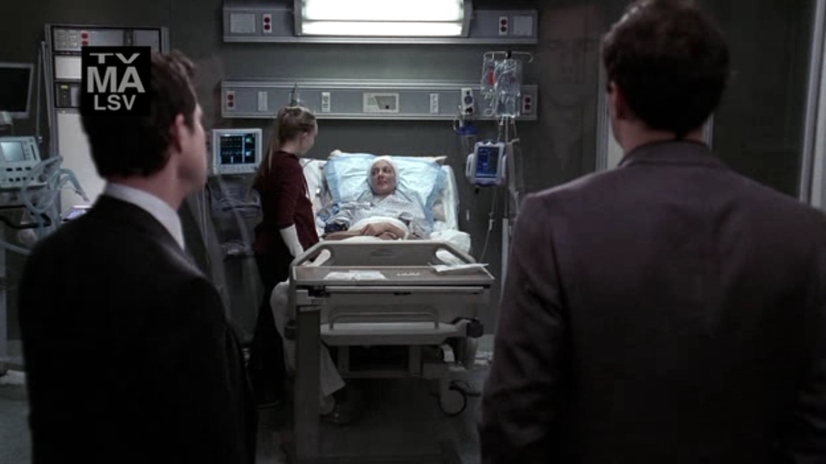 Charmed-Online-dot-NL-NipTuck5x14-1877.jpg