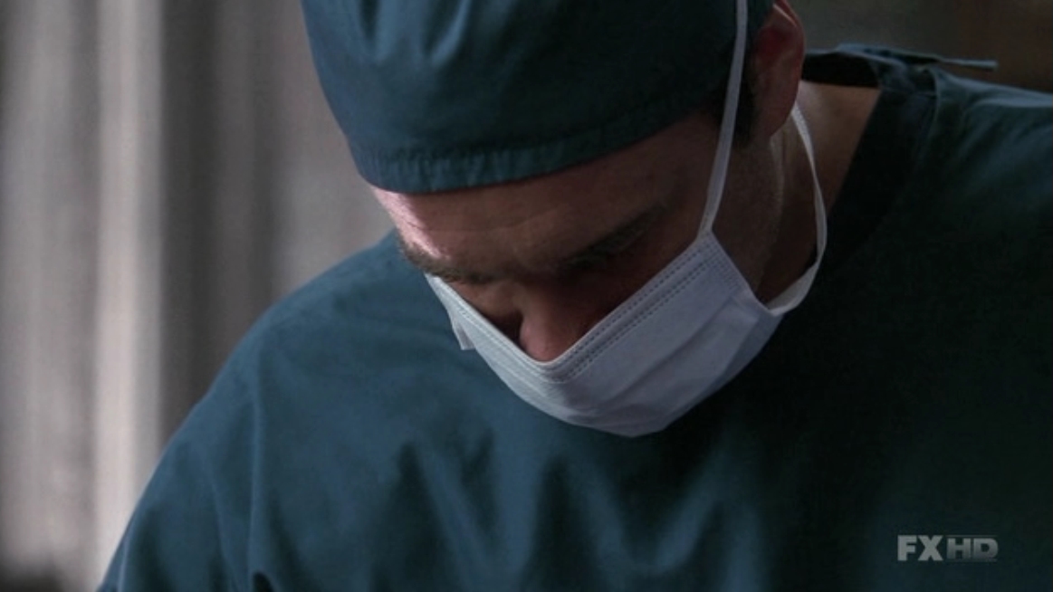 Charmed-Online-dot-NL-NipTuck5x15-1242.jpg