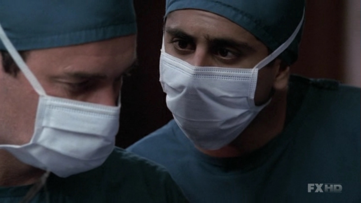 Charmed-Online-dot-NL-NipTuck5x15-1250.jpg