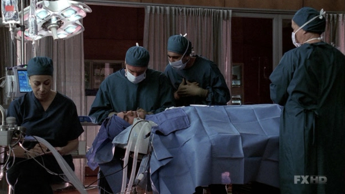 Charmed-Online-dot-NL-NipTuck5x15-1255.jpg