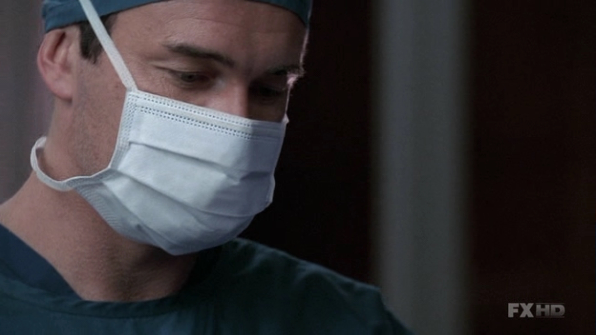Charmed-Online-dot-NL-NipTuck5x15-1336.jpg