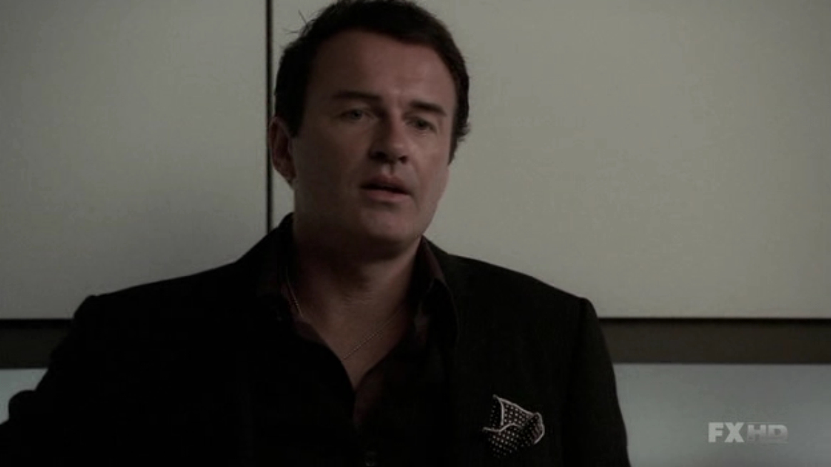 Charmed-Online-dot-NL-NipTuck5x15-1511.jpg