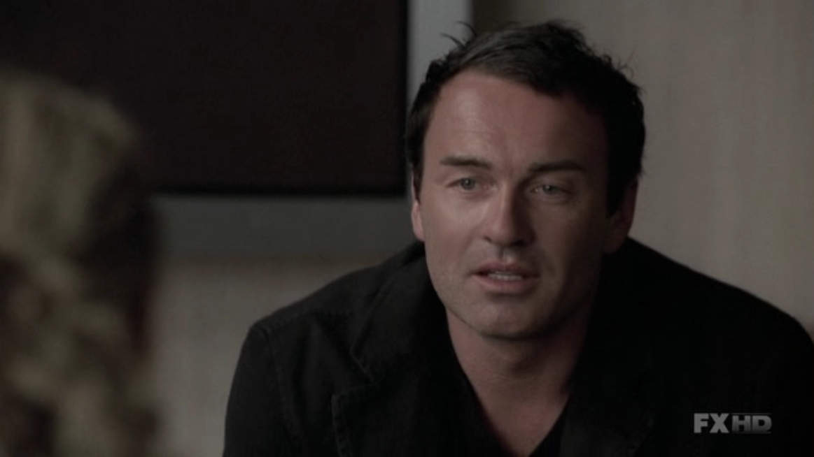 Charmed-Online-dot-NL-NipTuck5x15-1999.jpg