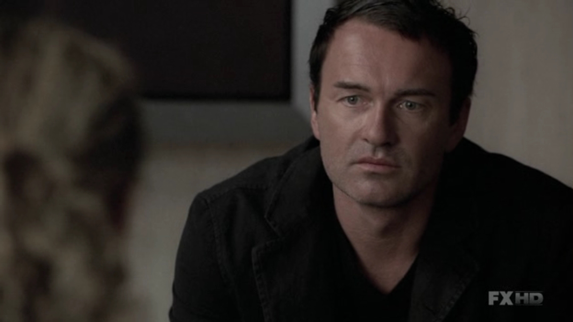 Charmed-Online-dot-NL-NipTuck5x15-2006.jpg