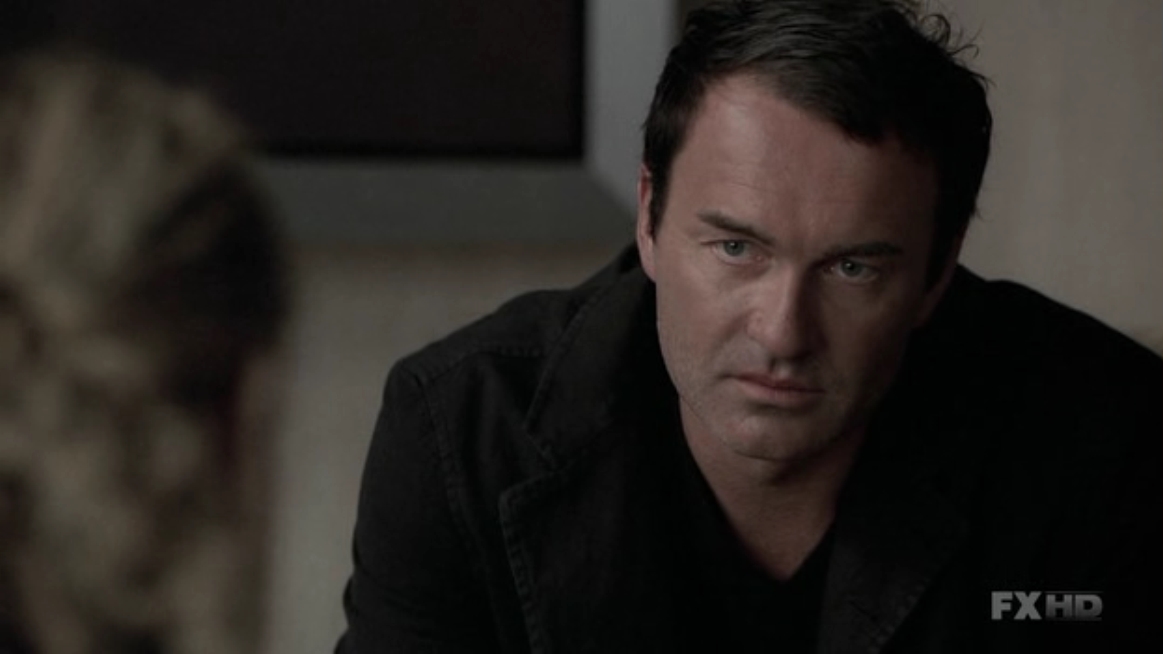 Charmed-Online-dot-NL-NipTuck5x15-2026.jpg