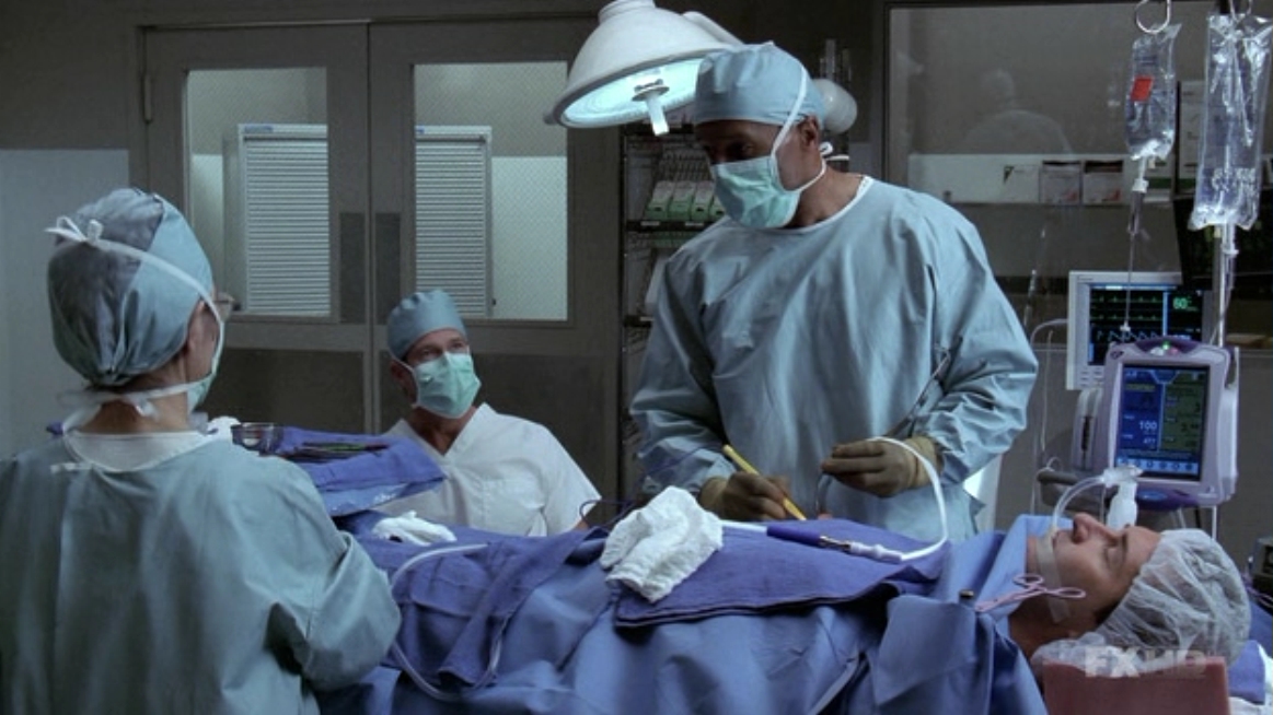 Charmed-Online-dot-NL-NipTuck5x15-2133.jpg