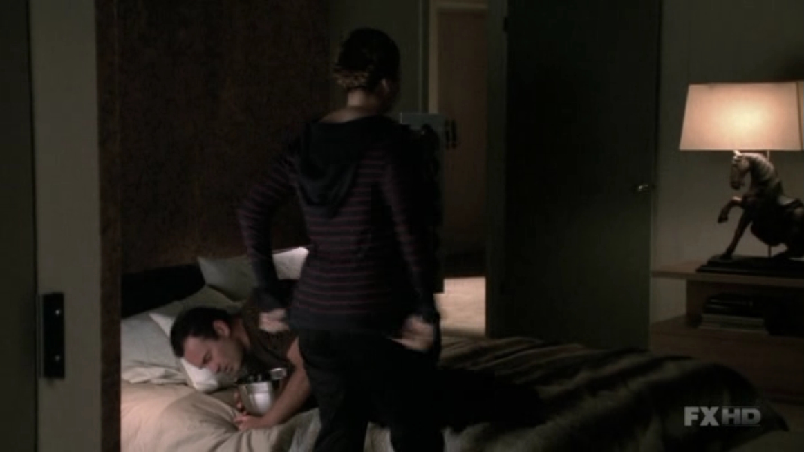 Charmed-Online-dot-NL-NipTuck5x16-0290.jpg