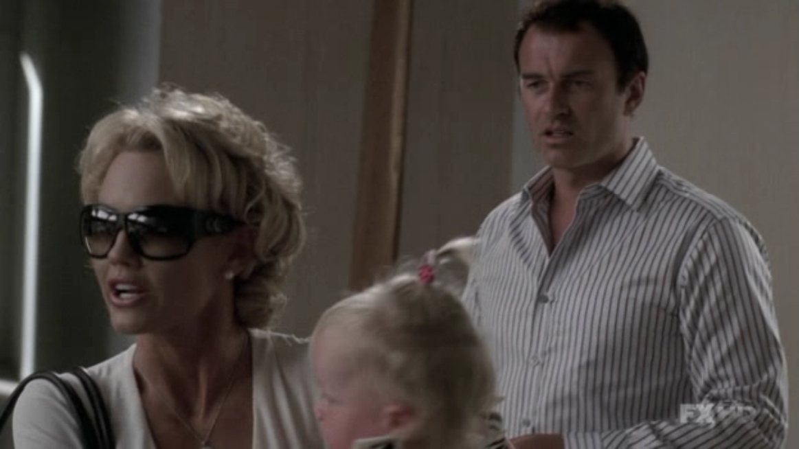 Charmed-Online-dot-NL-NipTuck5x16-0609.jpg