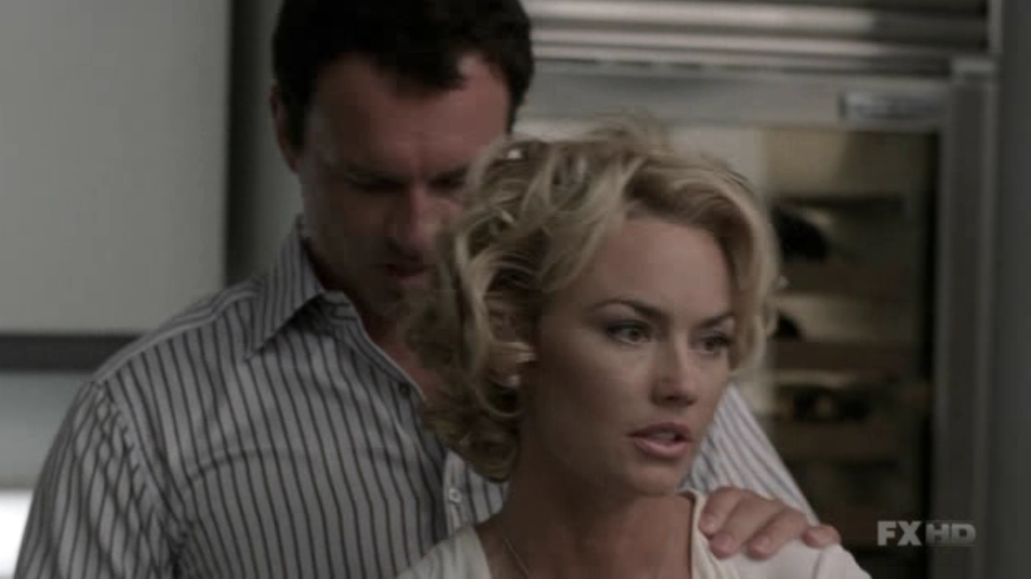 Charmed-Online-dot-NL-NipTuck5x16-0676.jpg