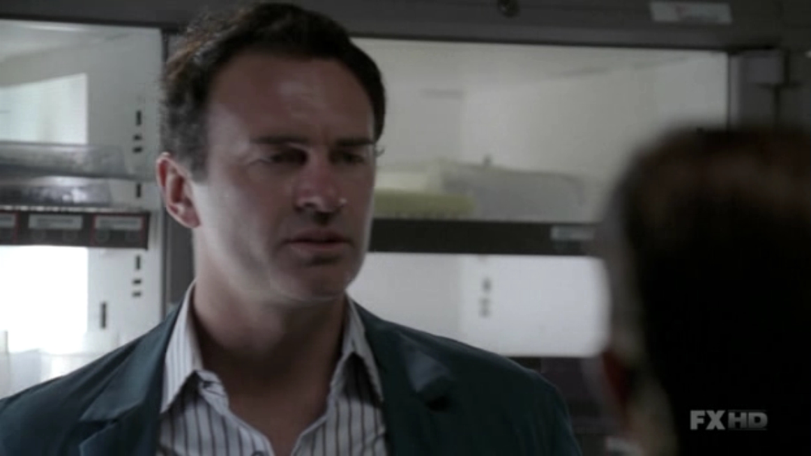 Charmed-Online-dot-NL-NipTuck5x16-0955.jpg