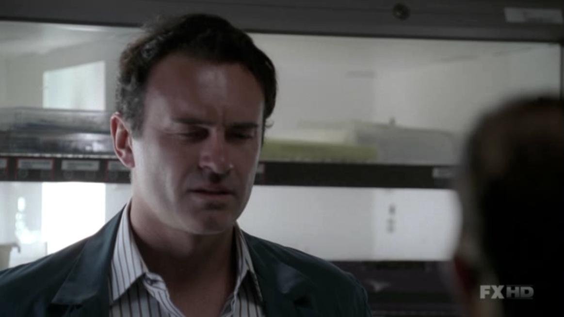 Charmed-Online-dot-NL-NipTuck5x16-0960.jpg Charmed-Online-dot-NL-NipTuck5x16-0960.jpg