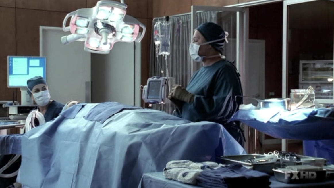 Charmed-Online-dot-NL-NipTuck5x17-1081.jpg Charmed-Online-dot-NL-NipTuck5x17-1081.jpg