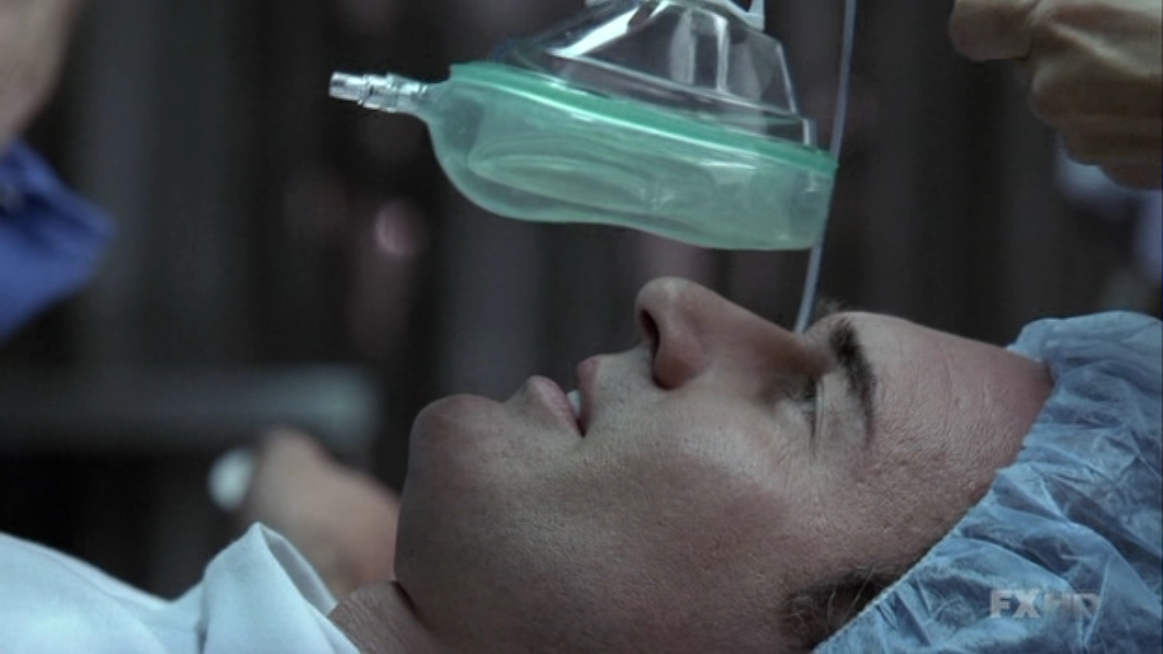 Charmed-Online-dot-NL-NipTuck5x18-0572.jpg