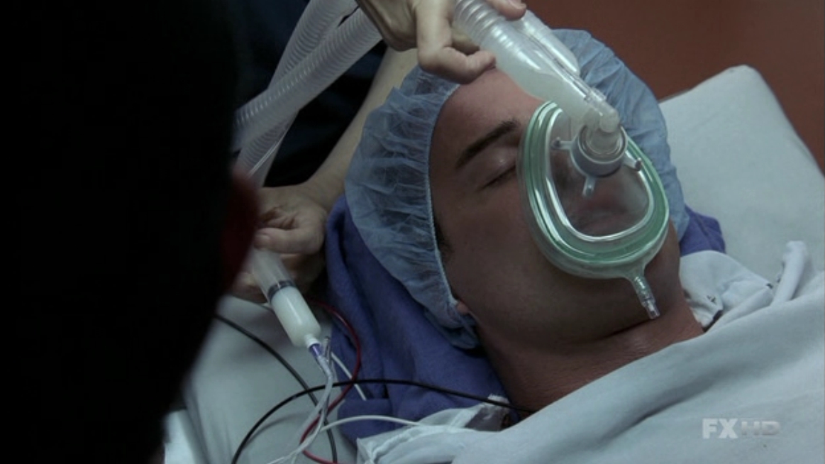 Charmed-Online-dot-NL-NipTuck5x18-0586.jpg