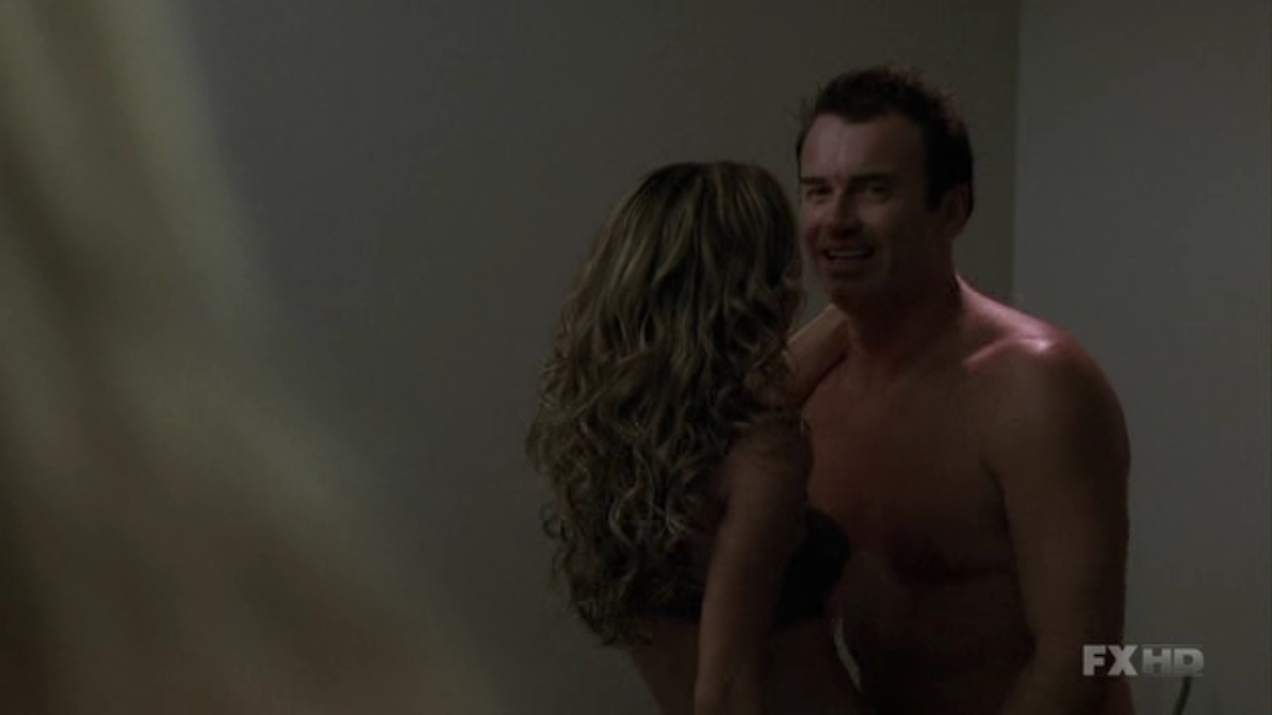 Charmed-Online-dot-NL-NipTuck5x18-1041.jpg Charmed-Online-dot-NL-NipTuck5x18-1041.jpg