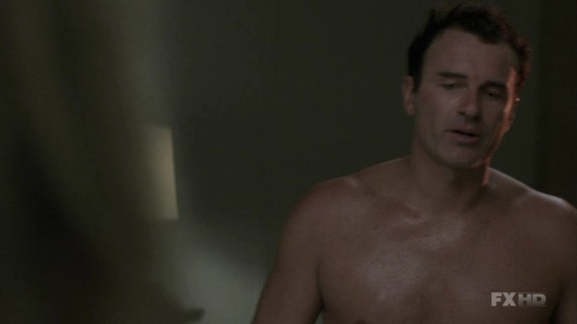 Charmed-Online-dot-NL-NipTuck5x18-1122.jpg