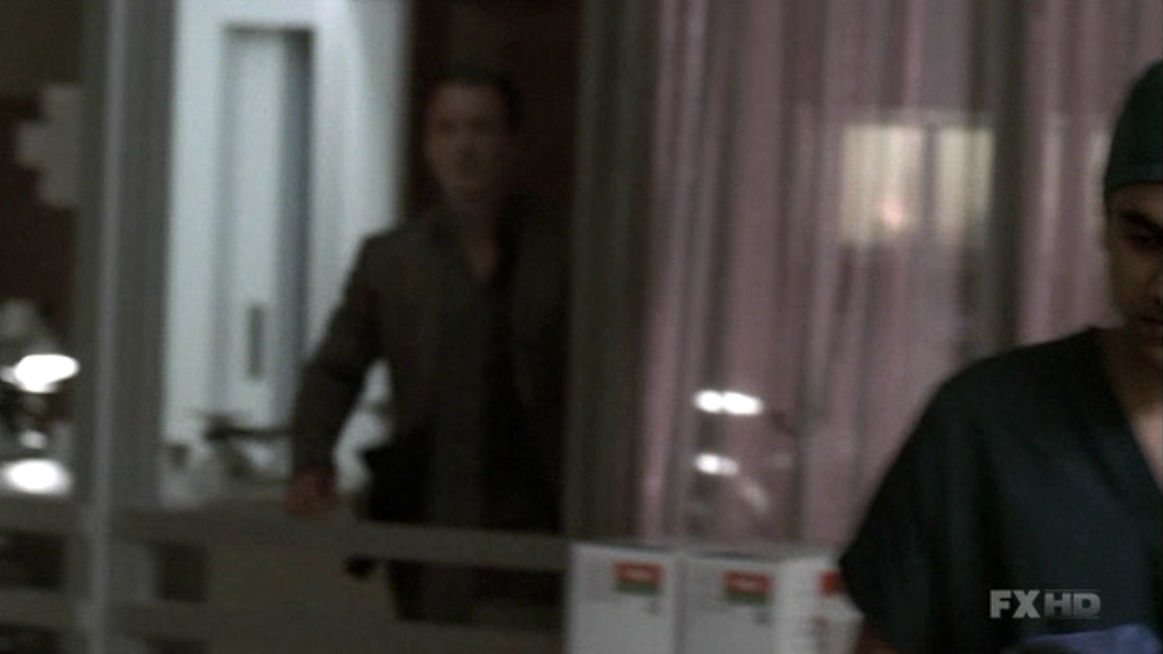 Charmed-Online-dot-NL-NipTuck5x18-1735.jpg