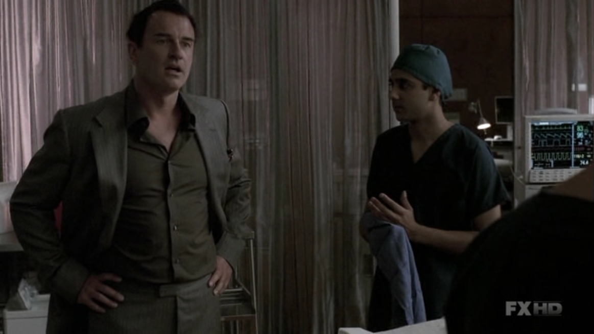Charmed-Online-dot-NL-NipTuck5x18-1766.jpg