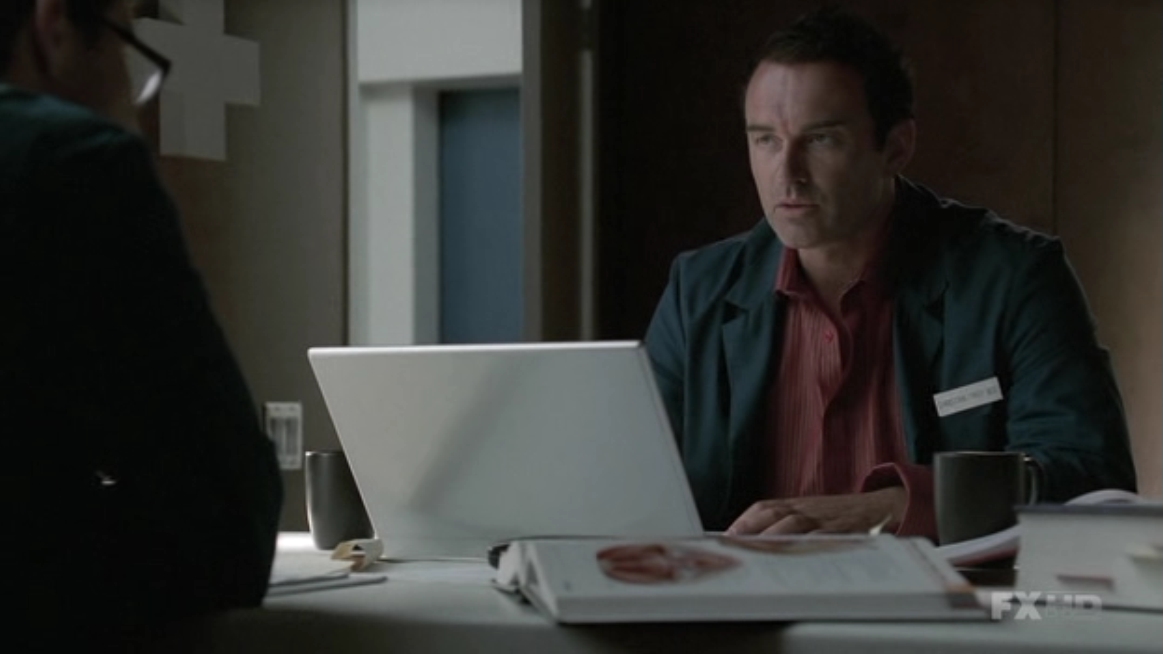 Charmed-Online-dot-NL-NipTuck5x19-0538.jpg