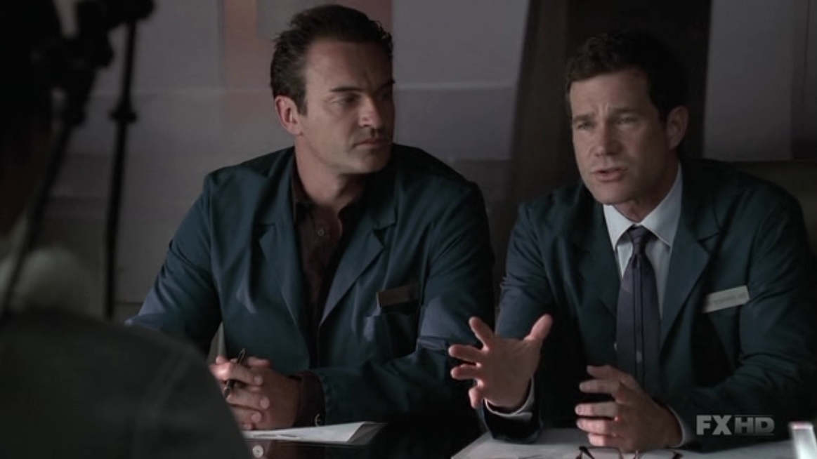 Charmed-Online-dot-NL-NipTuck5x19-2061.jpg