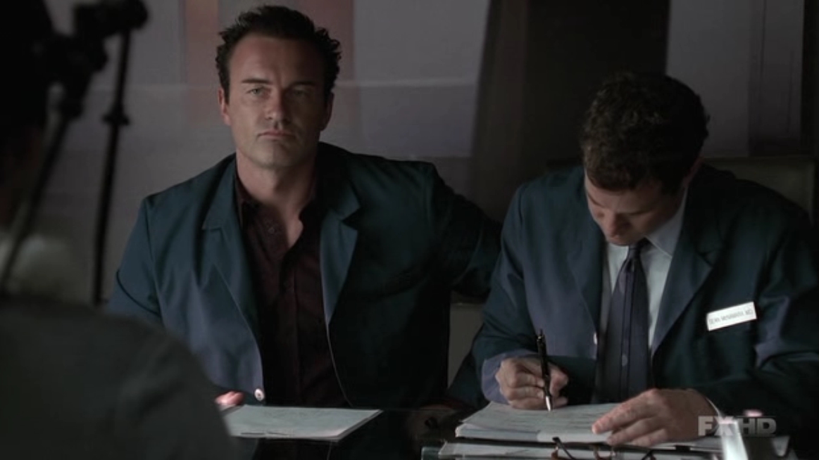 Charmed-Online-dot-NL-NipTuck5x19-2101.jpg