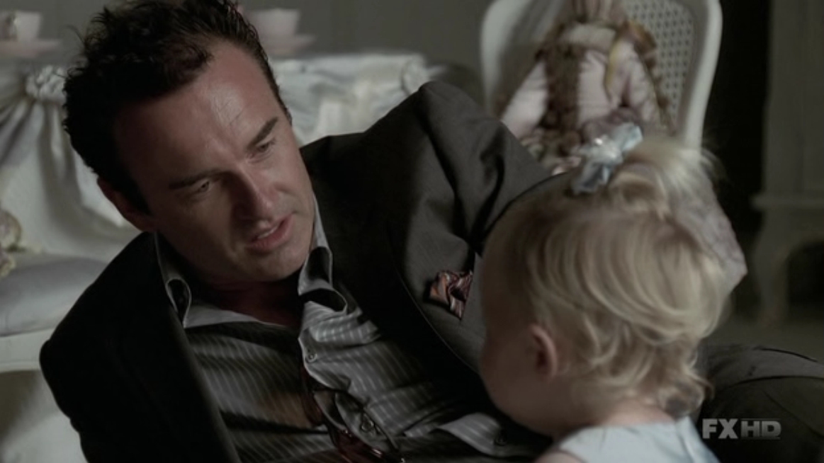 Charmed-Online-dot-NL-NipTuck5x19-2305.jpg