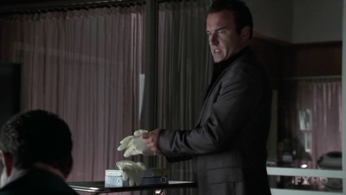 Charmed-Online-dot-NL-NipTuck5x19-0303.jpg