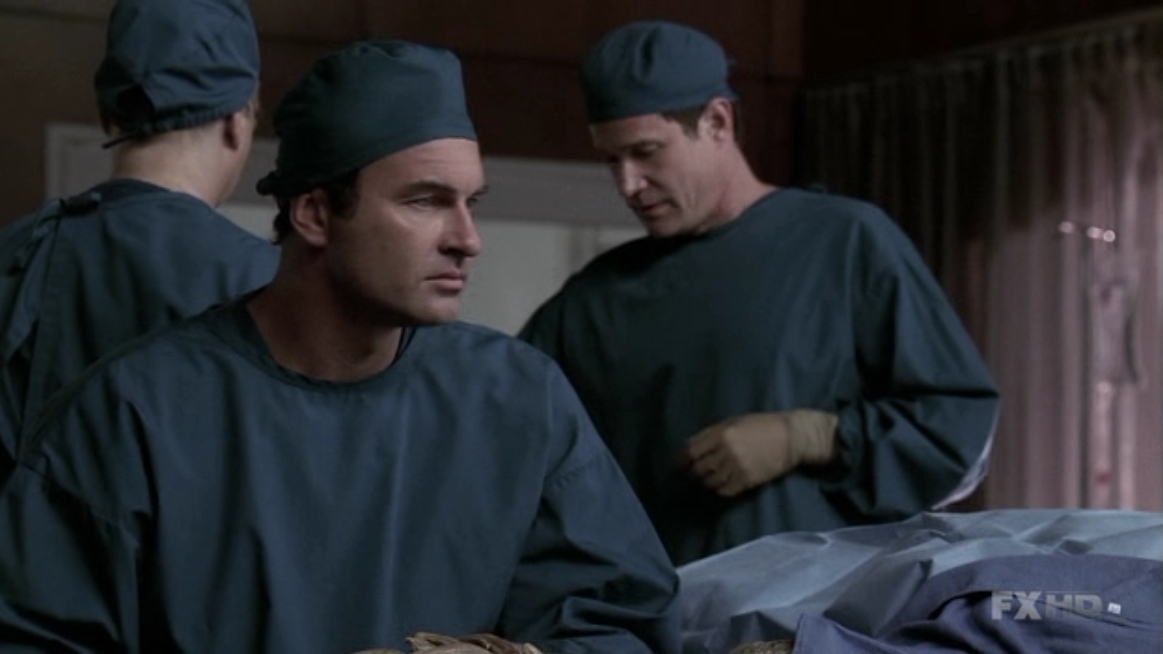 Charmed-Online-dot-NL-NipTuck5x19-0413.jpg