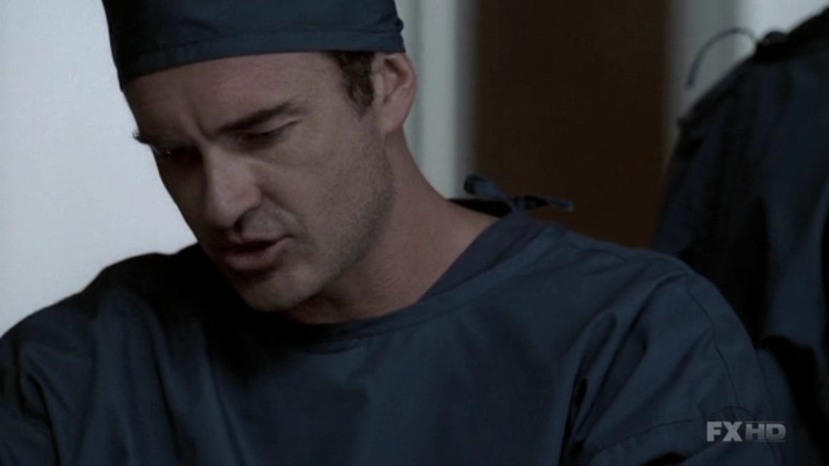 Charmed-Online-dot-NL-NipTuck5x19-0456.jpg