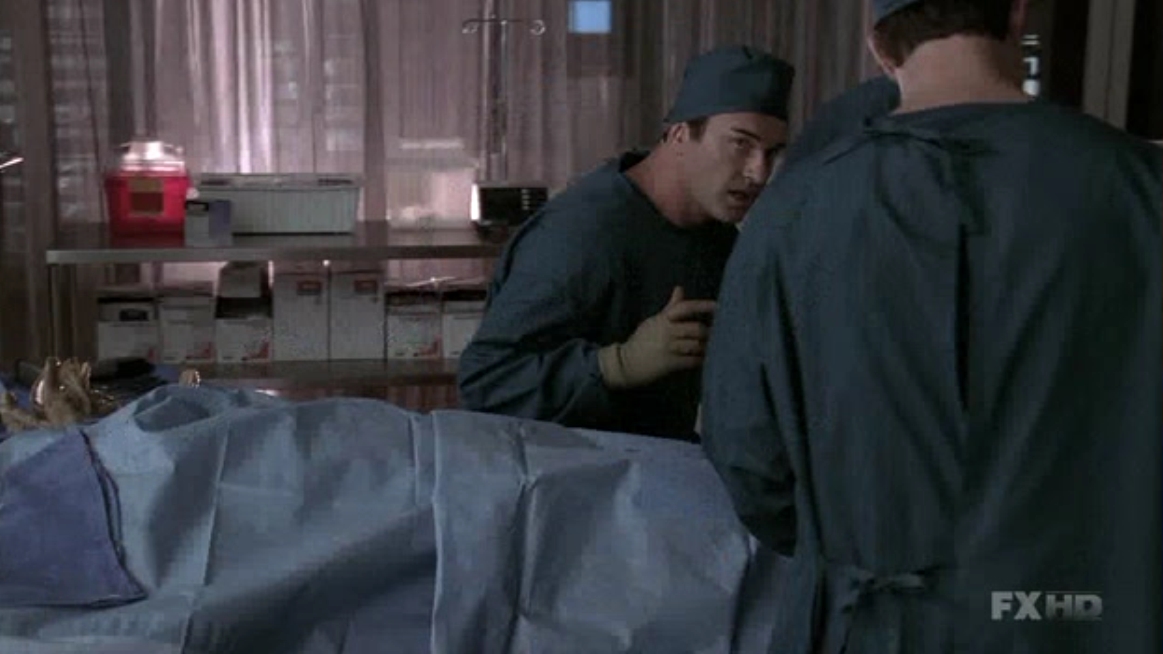 Charmed-Online-dot-NL-NipTuck5x19-0464.jpg