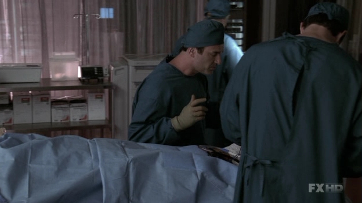 Charmed-Online-dot-NL-NipTuck5x19-0465.jpg