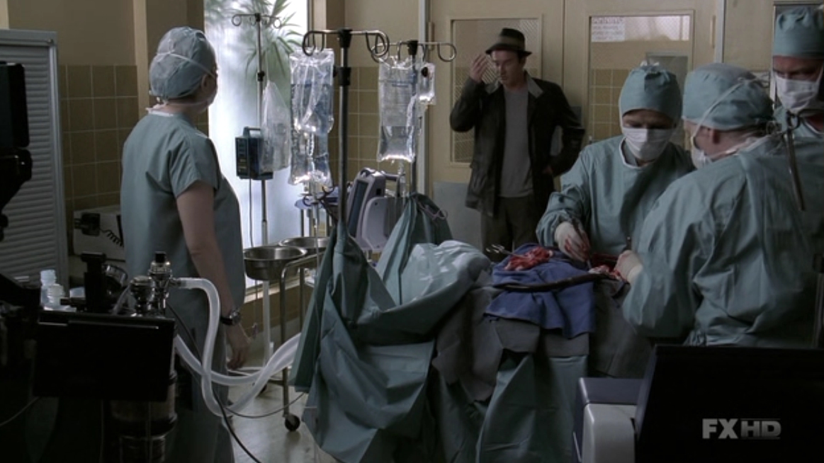Charmed-Online-dot-NL-NipTuck5x19-1427.jpg