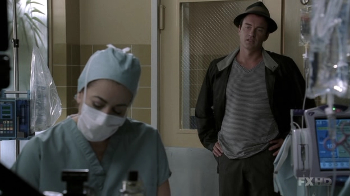 Charmed-Online-dot-NL-NipTuck5x19-1449.jpg