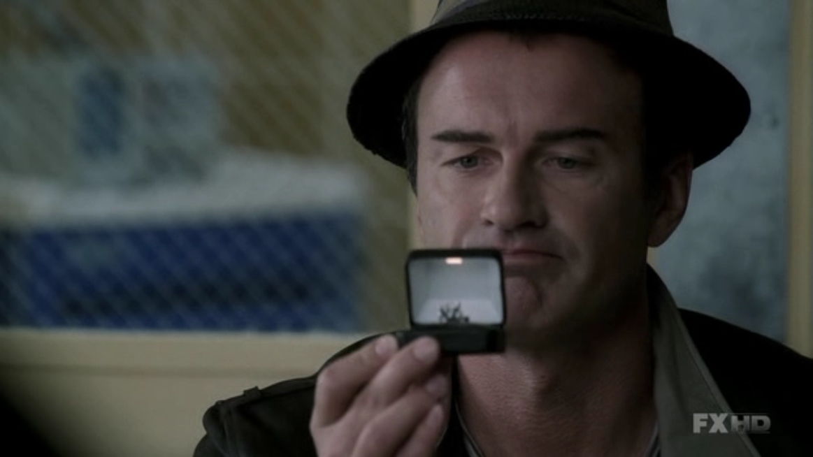 Charmed-Online-dot-NL-NipTuck5x19-1509.jpg