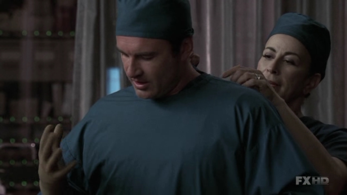 Charmed-Online-dot-NL-NipTuck5x19-1597.jpg