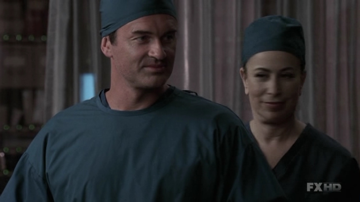 Charmed-Online-dot-NL-NipTuck5x19-1607.jpg