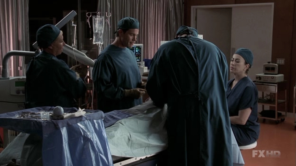 Charmed-Online-dot-NL-NipTuck5x19-1652.jpg
