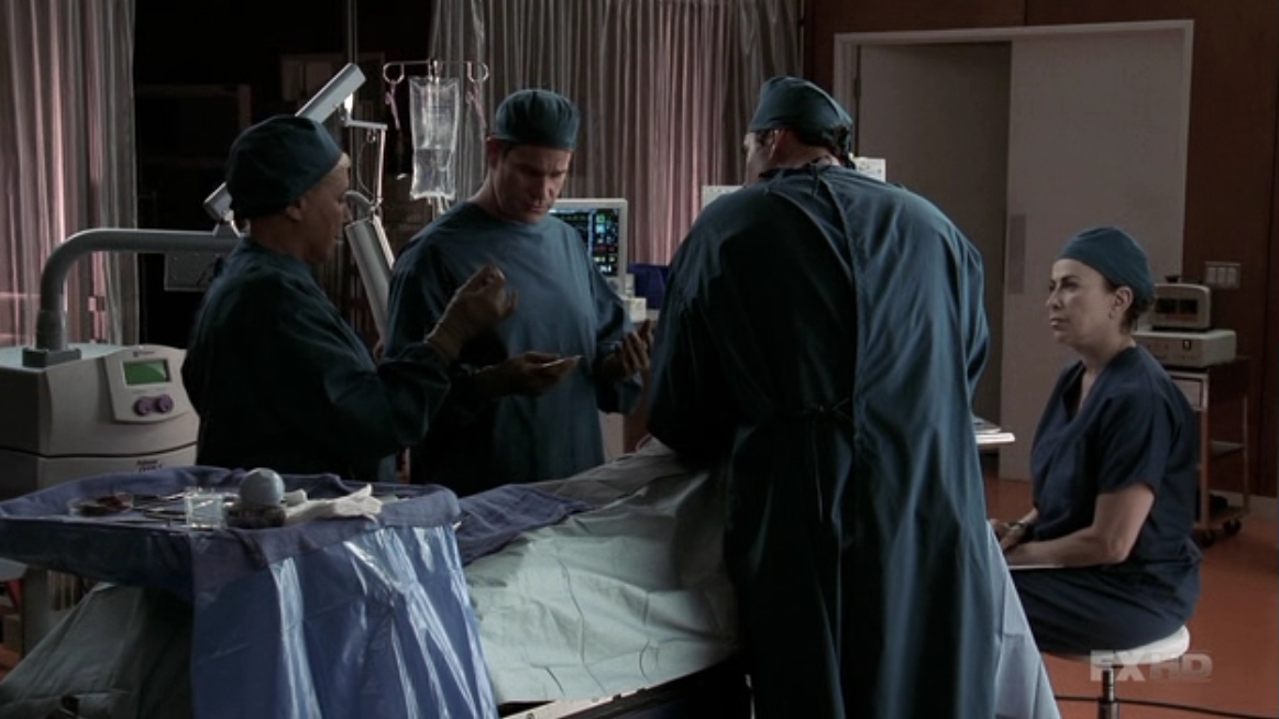 Charmed-Online-dot-NL-NipTuck5x19-1671.jpg