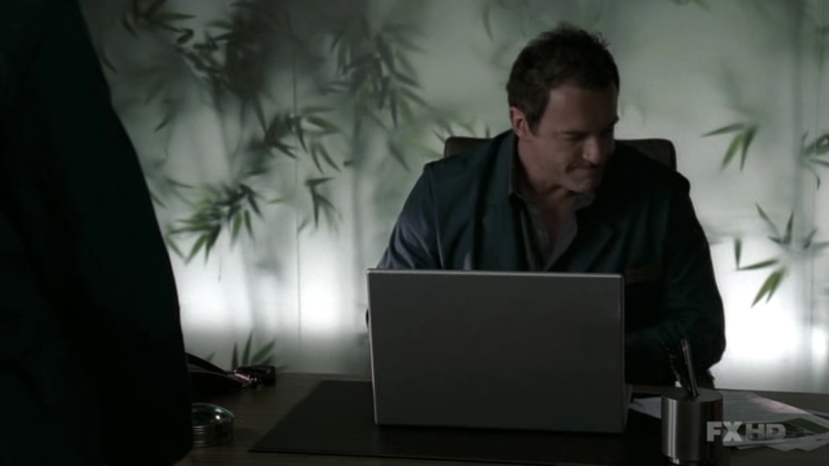Charmed-Online-dot-NL-NipTuck5x19-1729.jpg