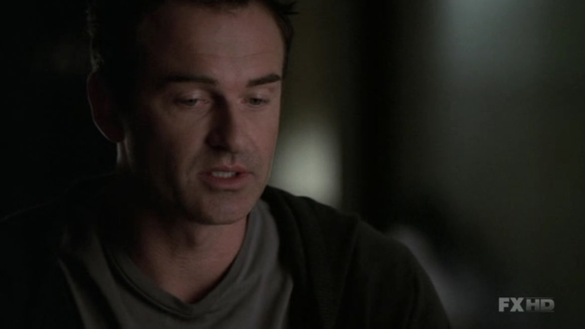 Charmed-Online-dot-NL-NipTuck5x19-2013.jpg