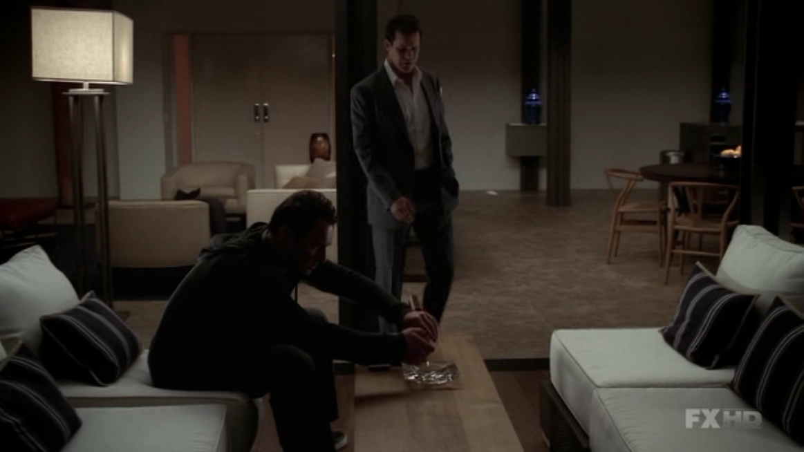 Charmed-Online-dot-NL-NipTuck5x19-2022.jpg