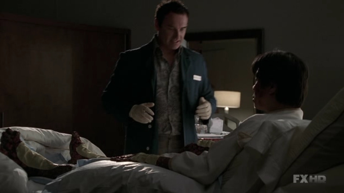 Charmed-Online-dot-NL-NipTuck5x19-2257.jpg